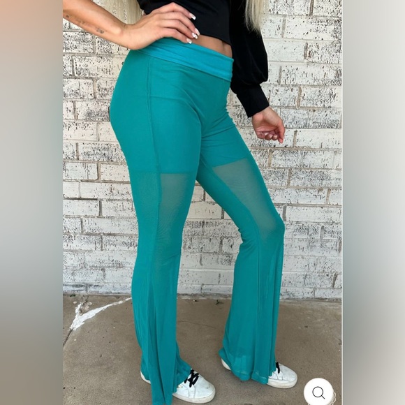 Meshed Up Bells - Turquoise - Picture 2 of 4